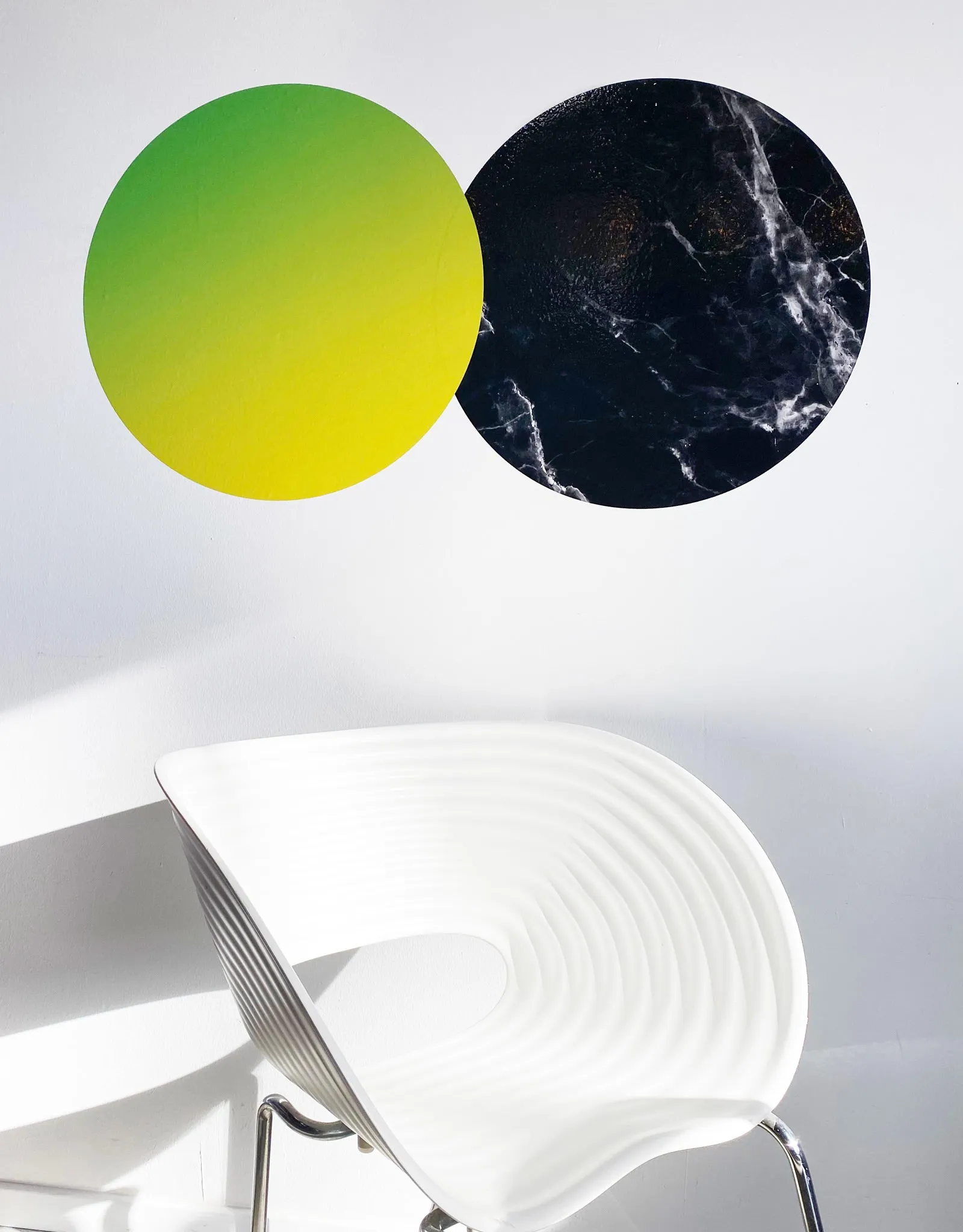 Circle - Yellow Gradient Dry Erase