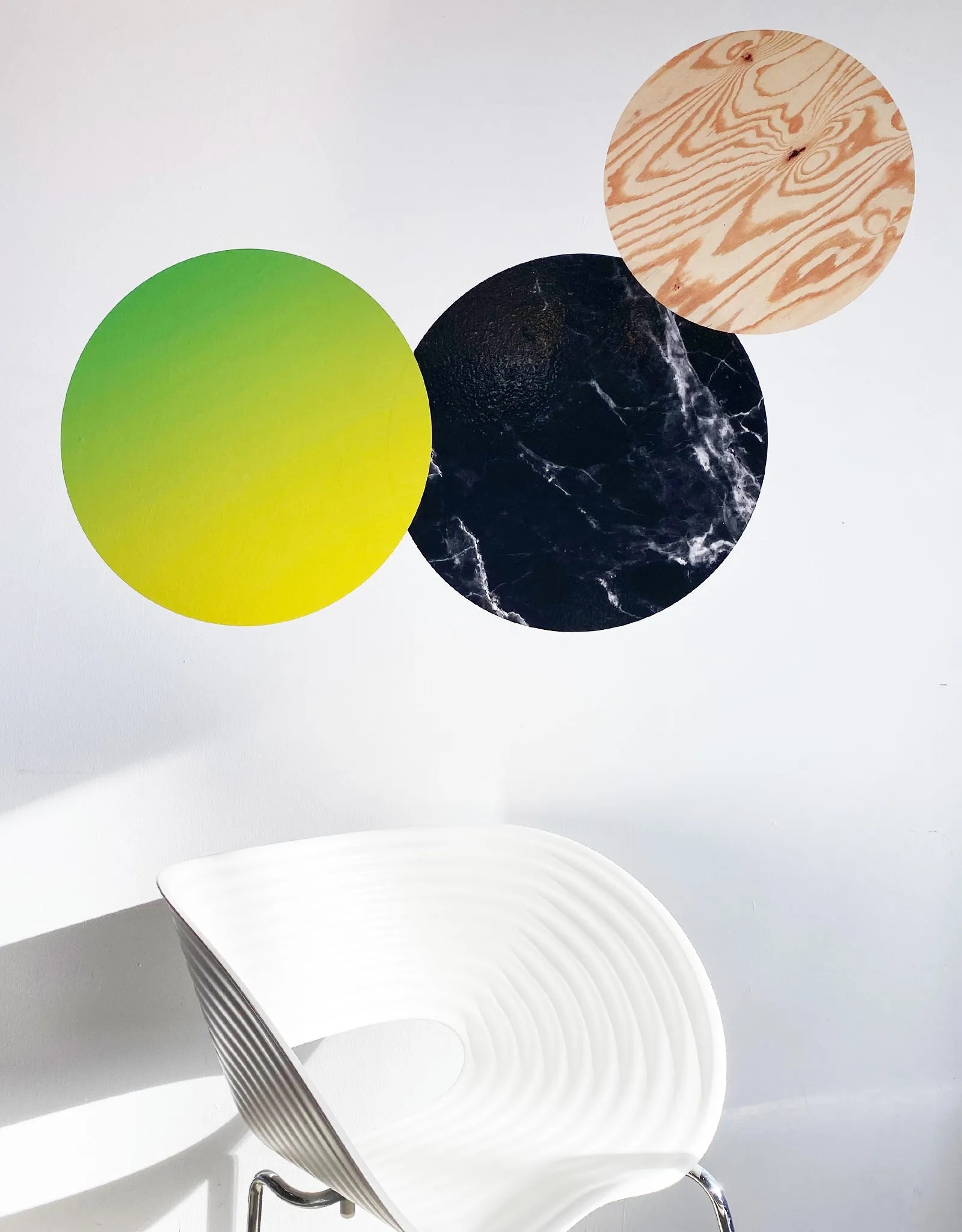 Circle - Yellow Gradient Dry Erase