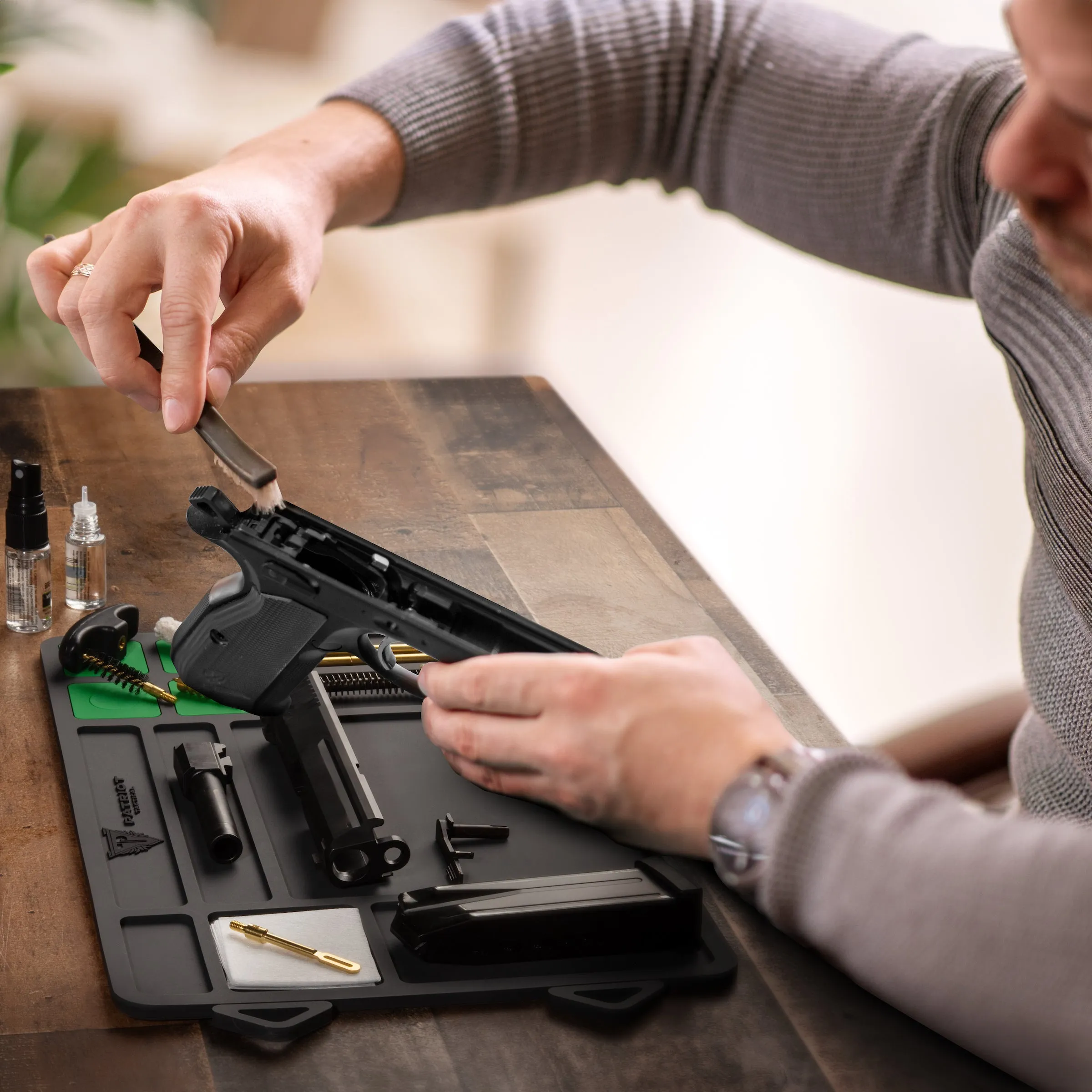 Cleaning Mat - Pistol