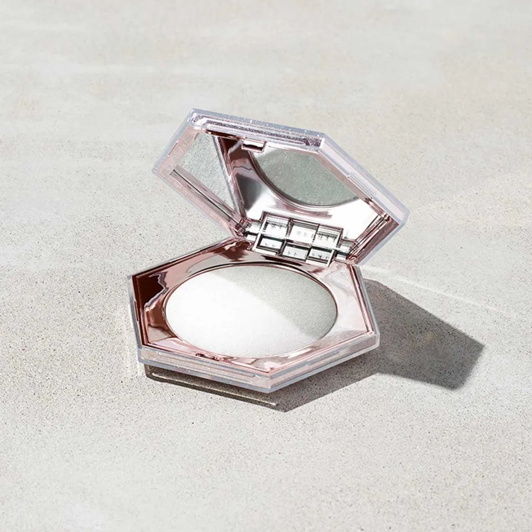 Fenty Beauty Diamond Bomb All-Over Diamond Veil