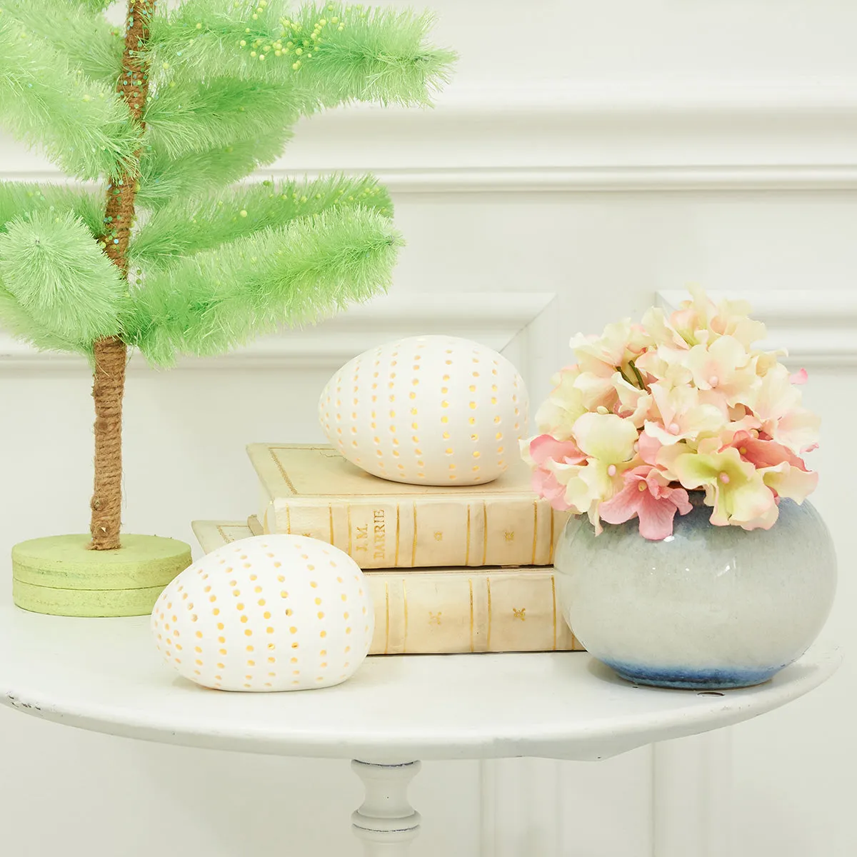 LED Large Luminous Egg Figurine
