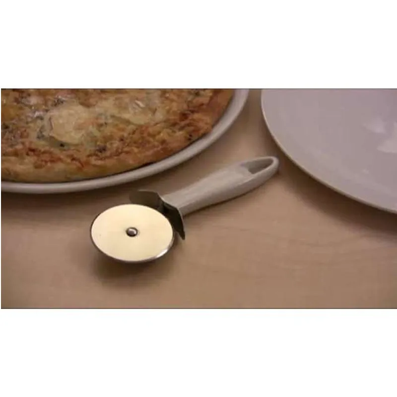 Sharp Blade Pizza Cutter Pesto