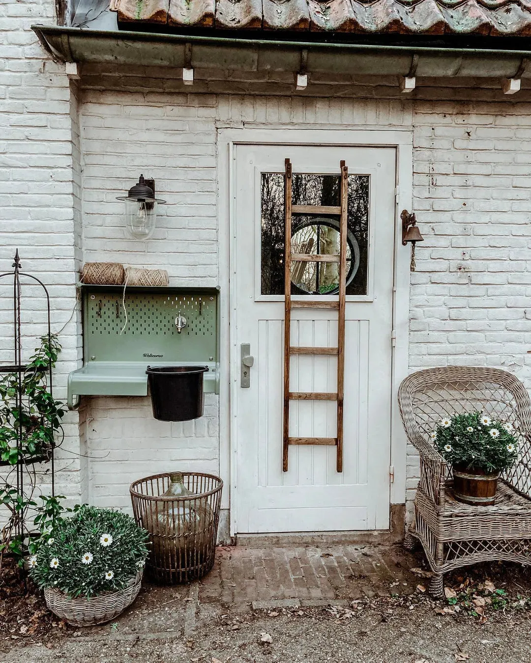 Waterworks Outdoor Counter